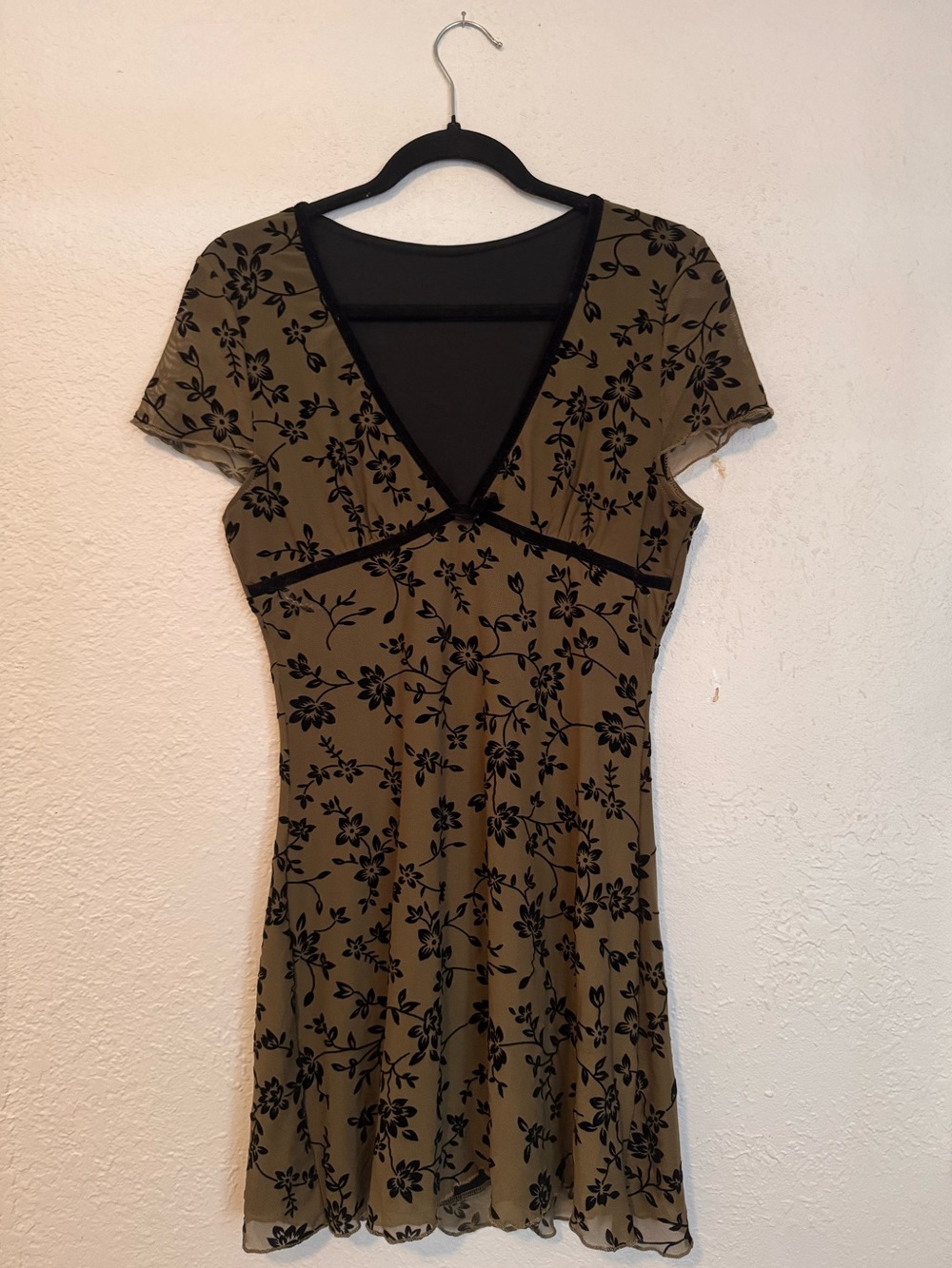 Women's Olive Green Floral V-Neck Dress